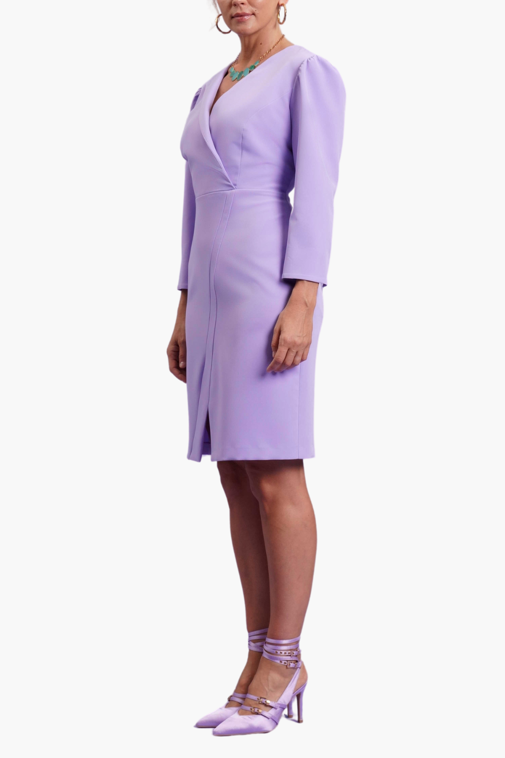 ABITO CON INCROCIO DAVANTI