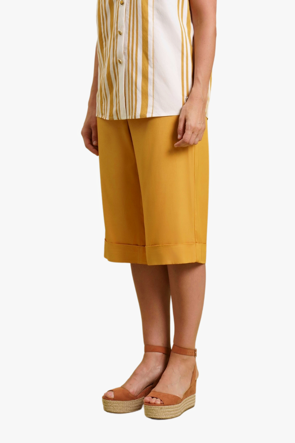 BERMUDA CON RISVOLTO