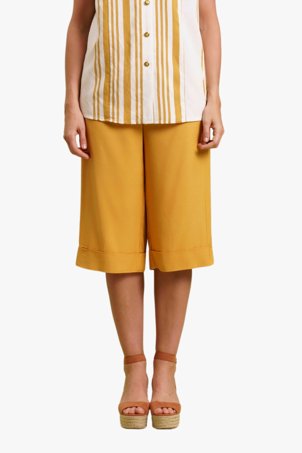 BERMUDA CON RISVOLTO