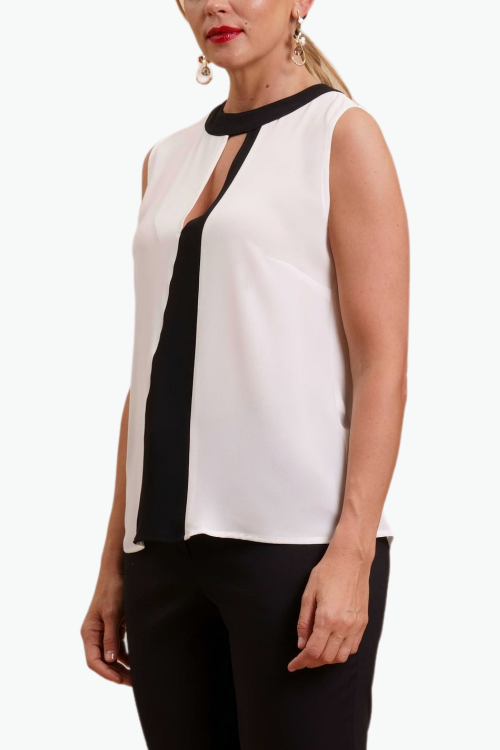 BLUSA CON TAGLIO E INSERTO