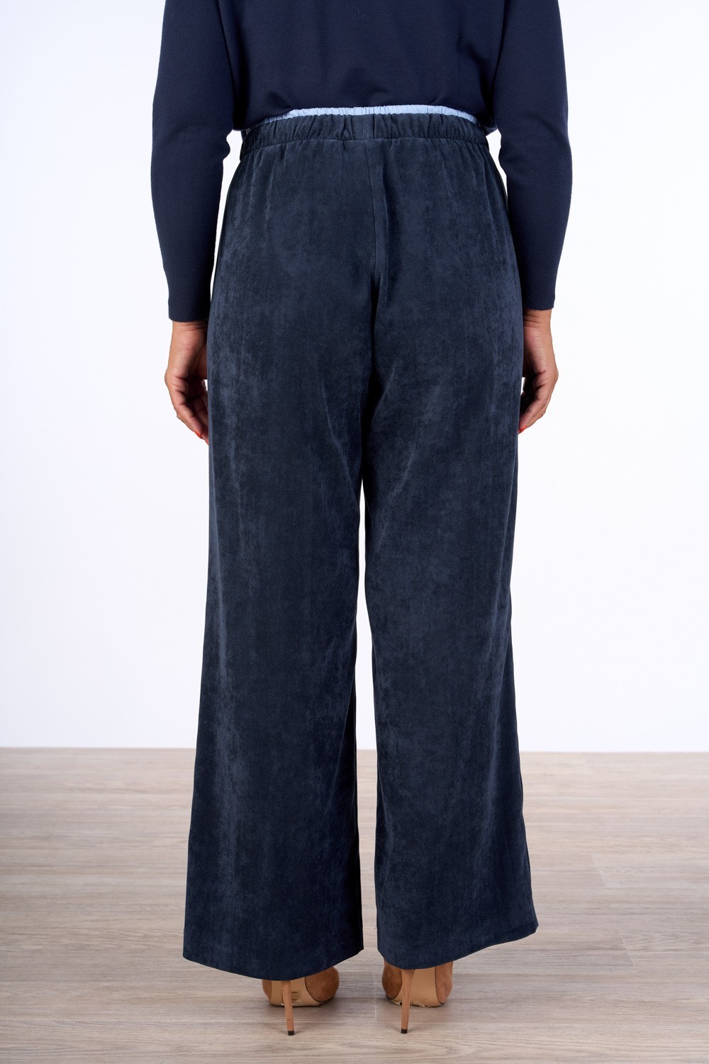 PANTALONE CON DOPPIO BUSTINO