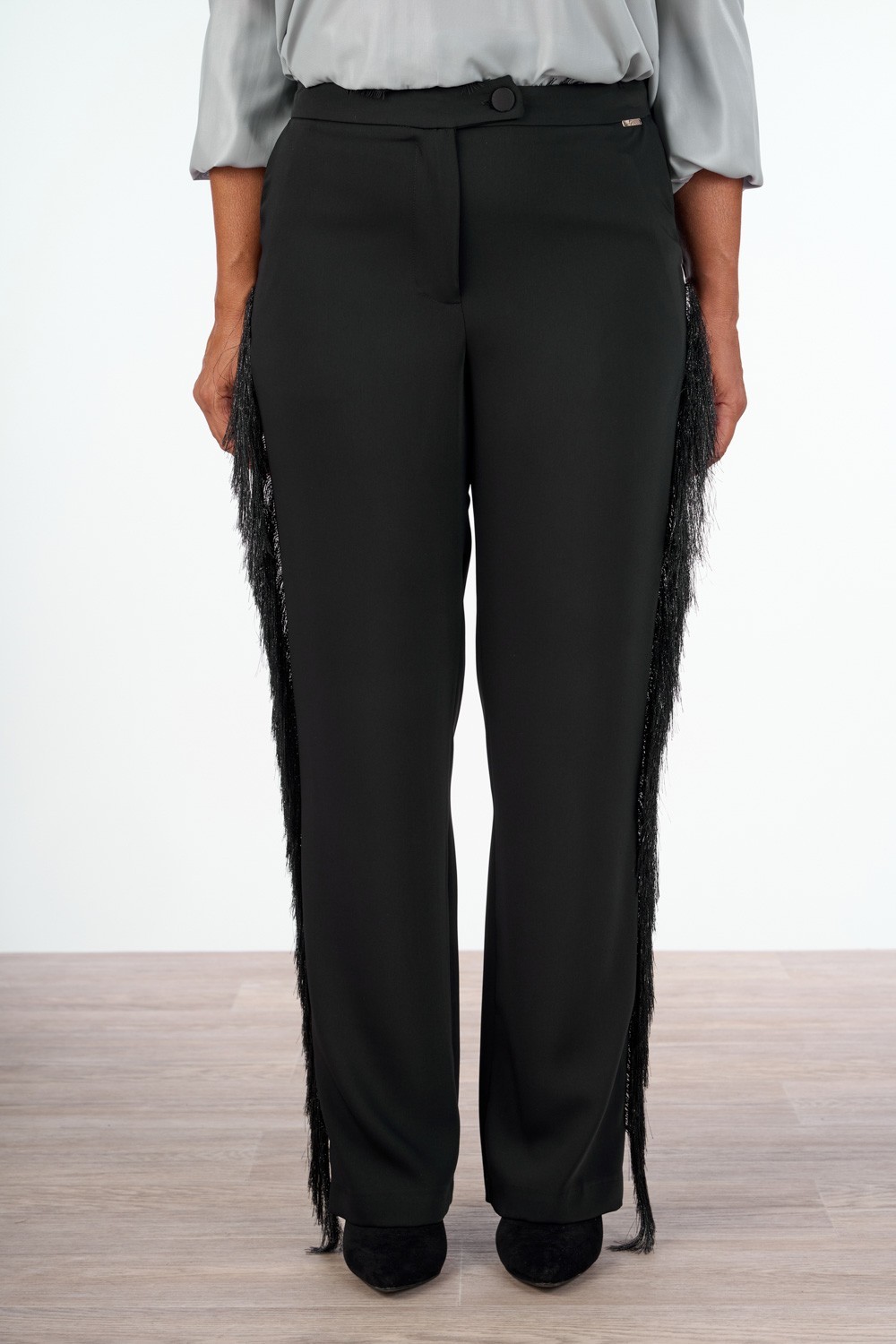 PANTALONE CON FRANGE