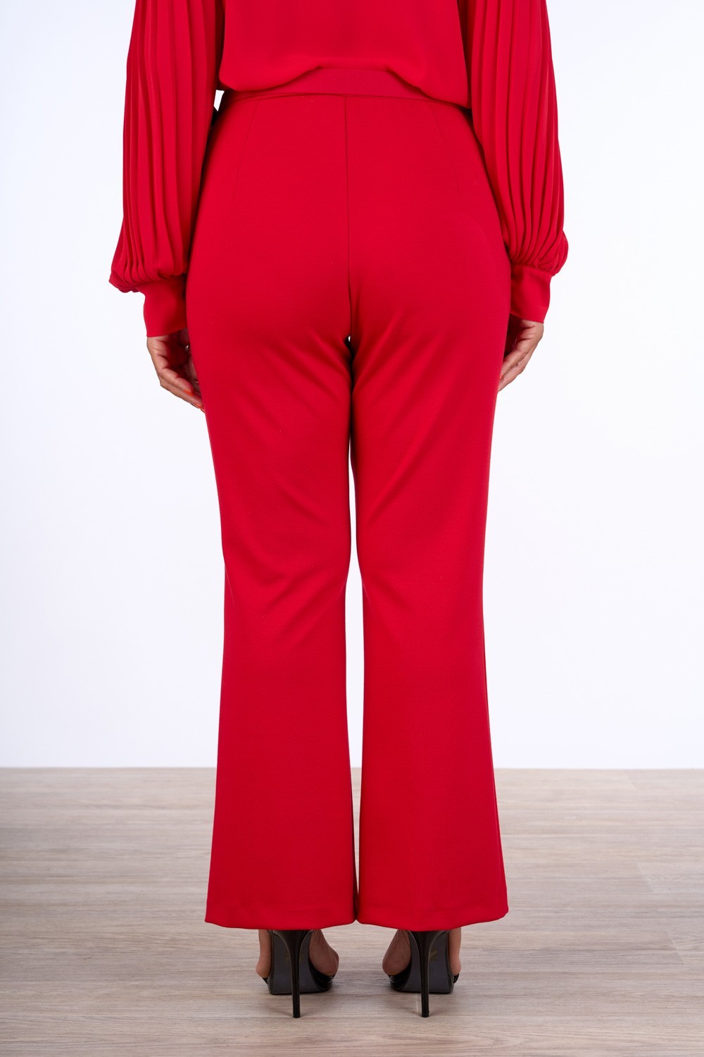 PANTALONE A ZAMPETTA CON CINTURA