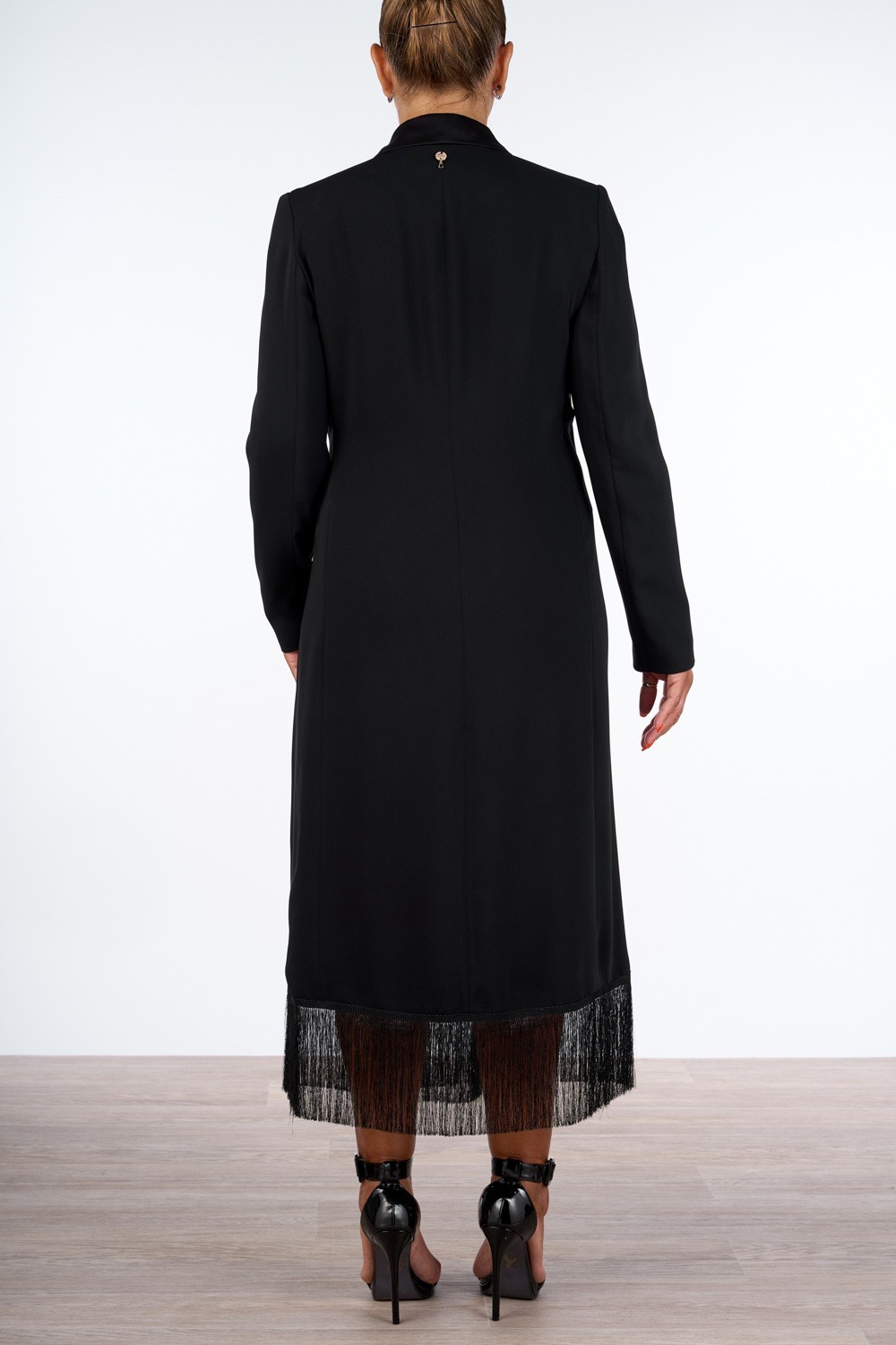 ABITO A PORTAFOGLIO CON FRANGE