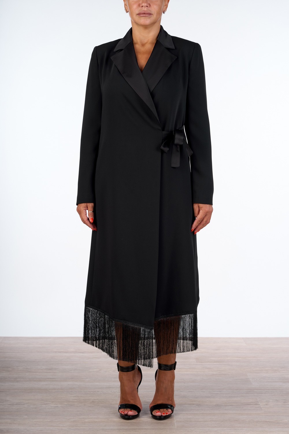 ABITO A PORTAFOGLIO CON FRANGE