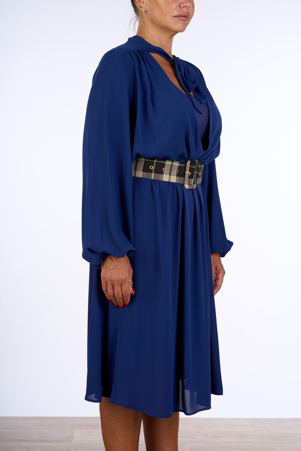 ABITO MINI CON CALZA E CINTURA