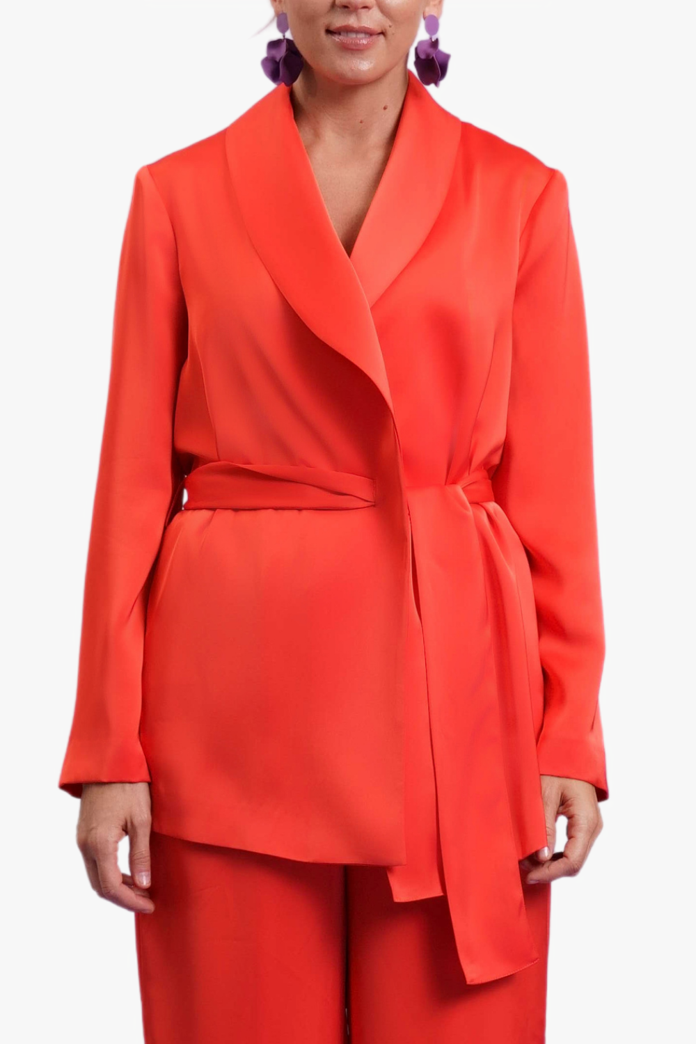 GIACCA CON FUSCIACCA E COLLO SCIALLATO