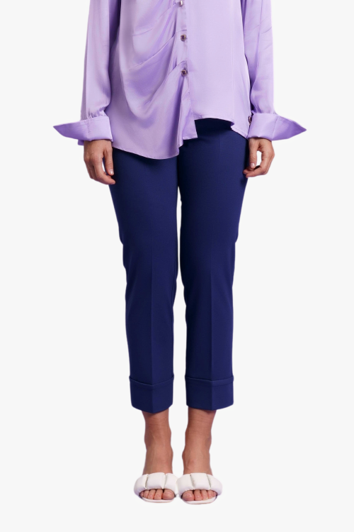 PANTALONE SLIM CON RISVOLTO