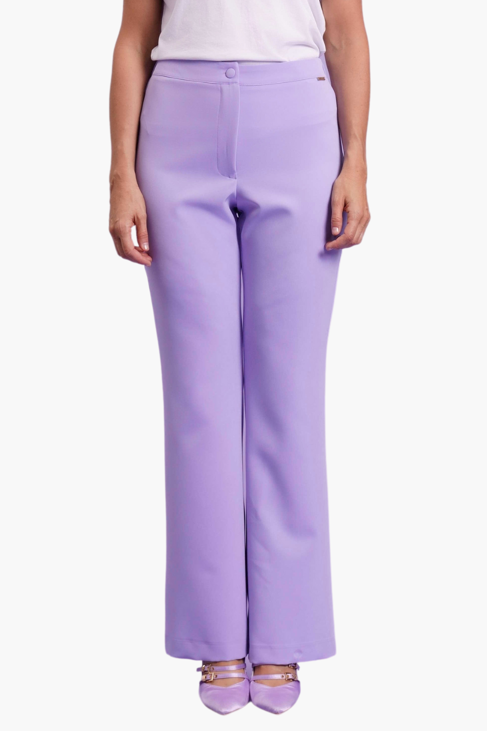 PANTALONE A ZAMPA BASICO